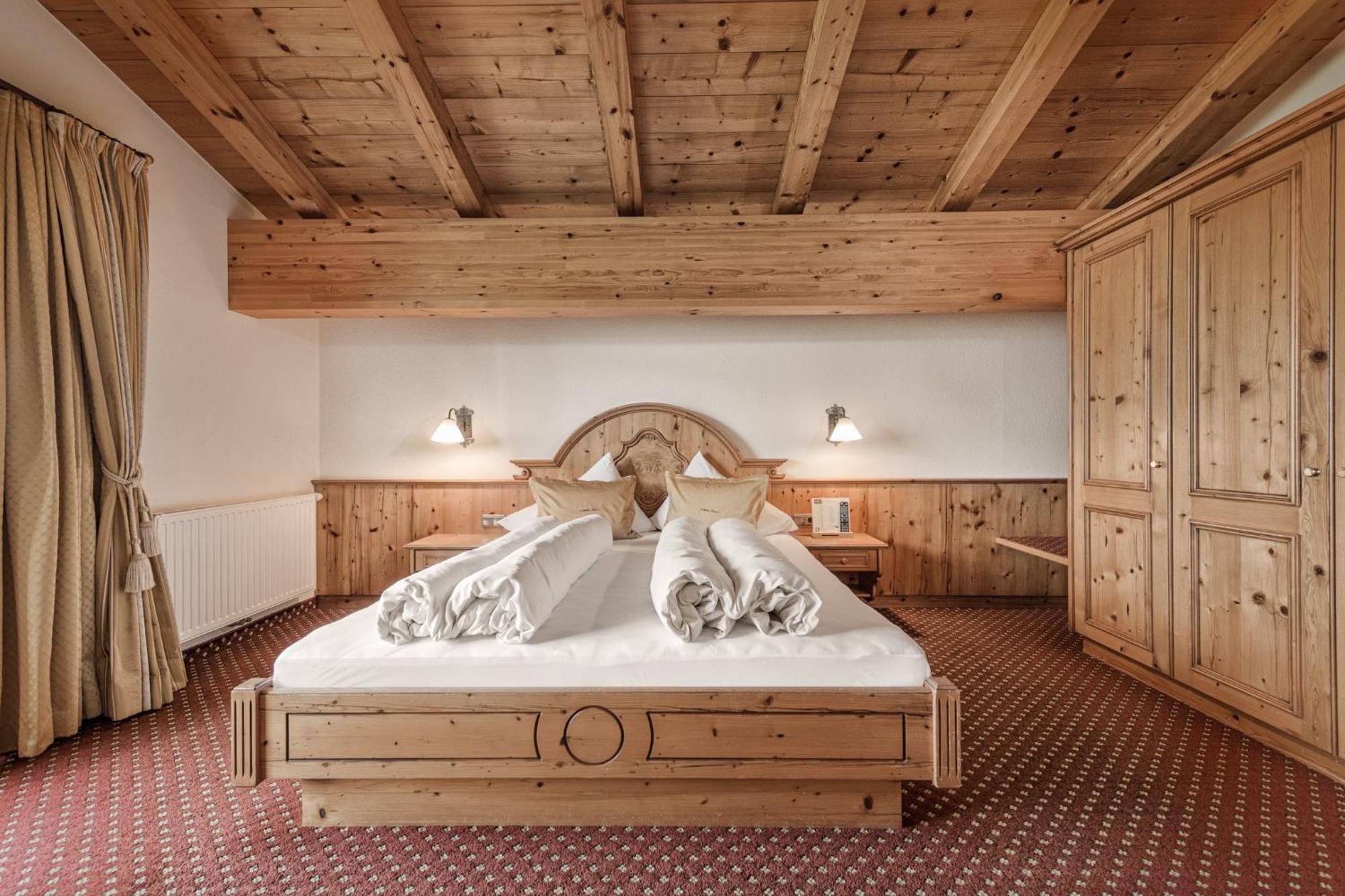 Aster Boutique Hotel & Chalets Fuegenberg Oda fotoğraf